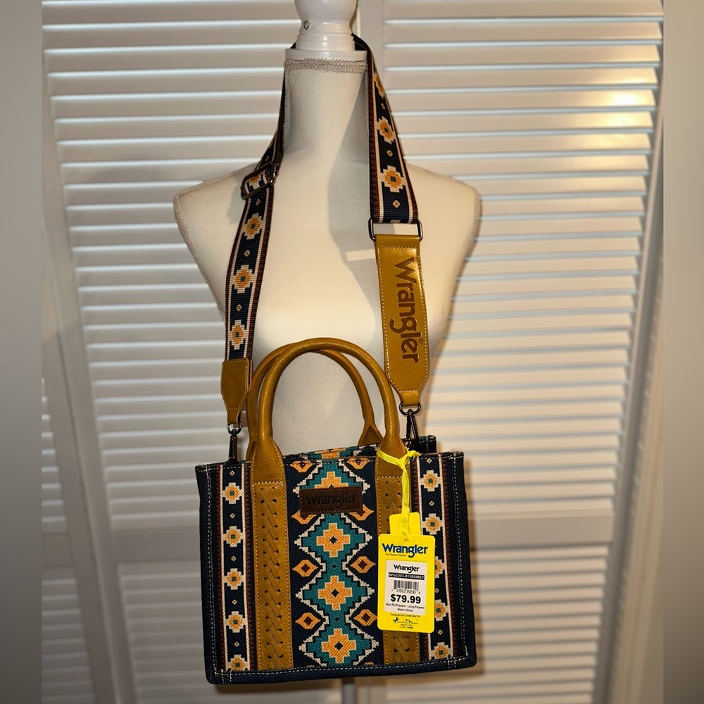 Wrangler crossbody tote by Montana West, new with tags